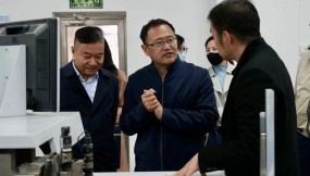  省發(fā)改委、省商務(wù)廳等部門聯(lián)合調(diào)研甘肅物流集團(tuán)綜保區(qū)公司