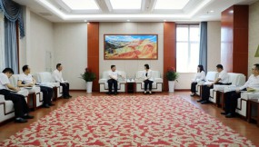  王月成、張鐵強赴中國農業(yè)發(fā)展銀行甘肅省分行交流座談